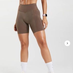 Gymshark Apex Seamless Shorts - Truffle Brown/Cherry Brown